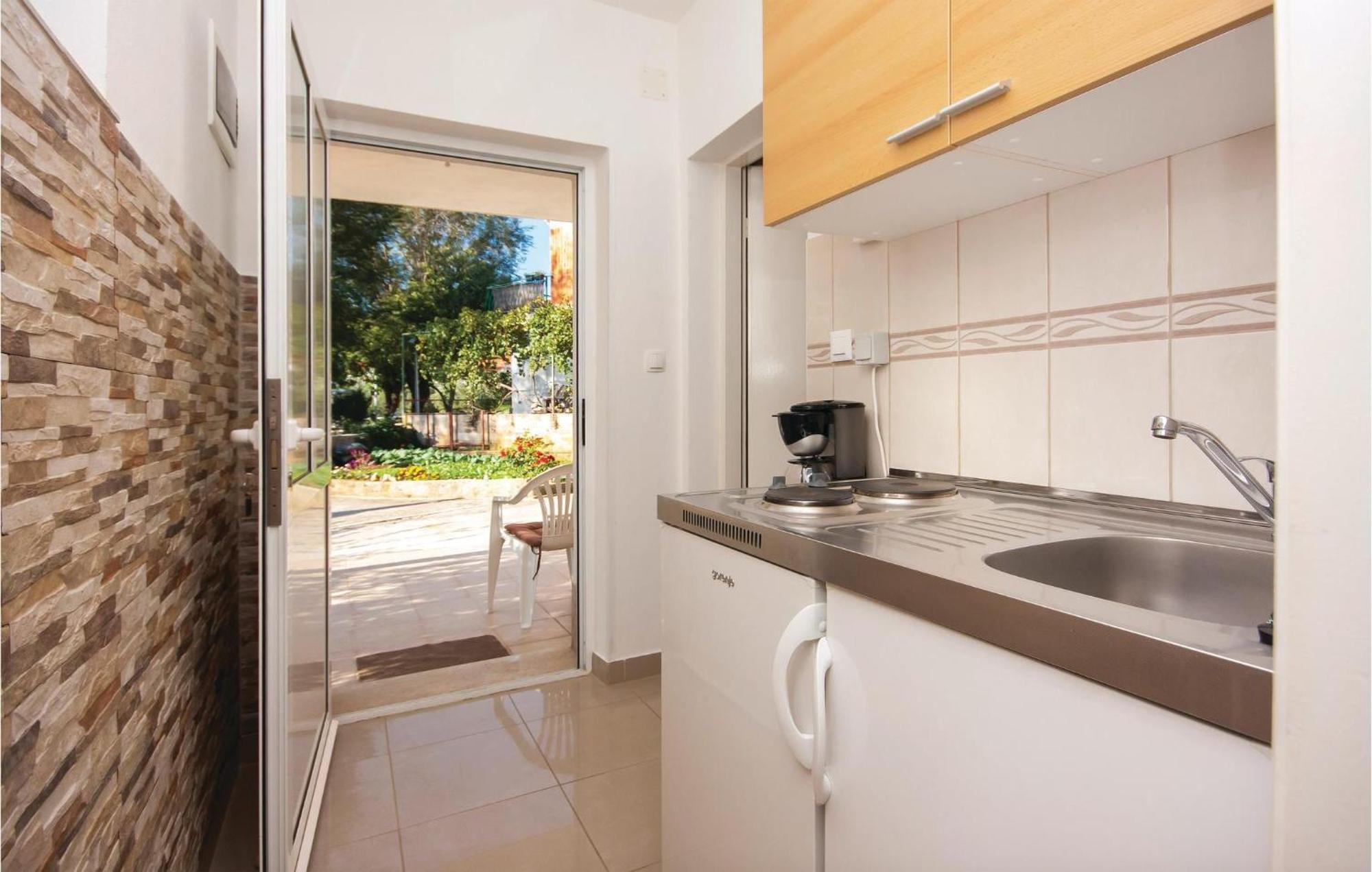 Nice Apartment In Raslina With House Sea View Экстерьер фото
